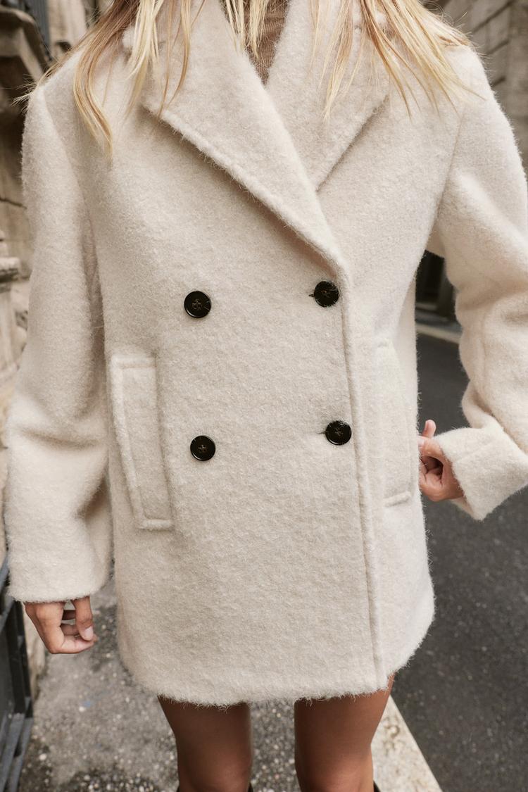 MID-LENGTH DOUBLE-BREASTED BOUCLÉ COAT