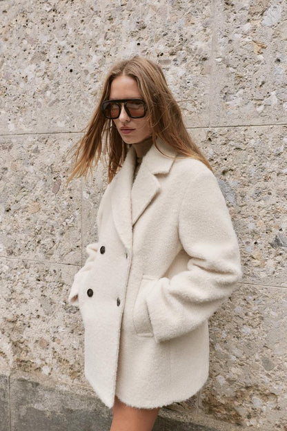 MID-LENGTH DOUBLE-BREASTED BOUCLÉ COAT